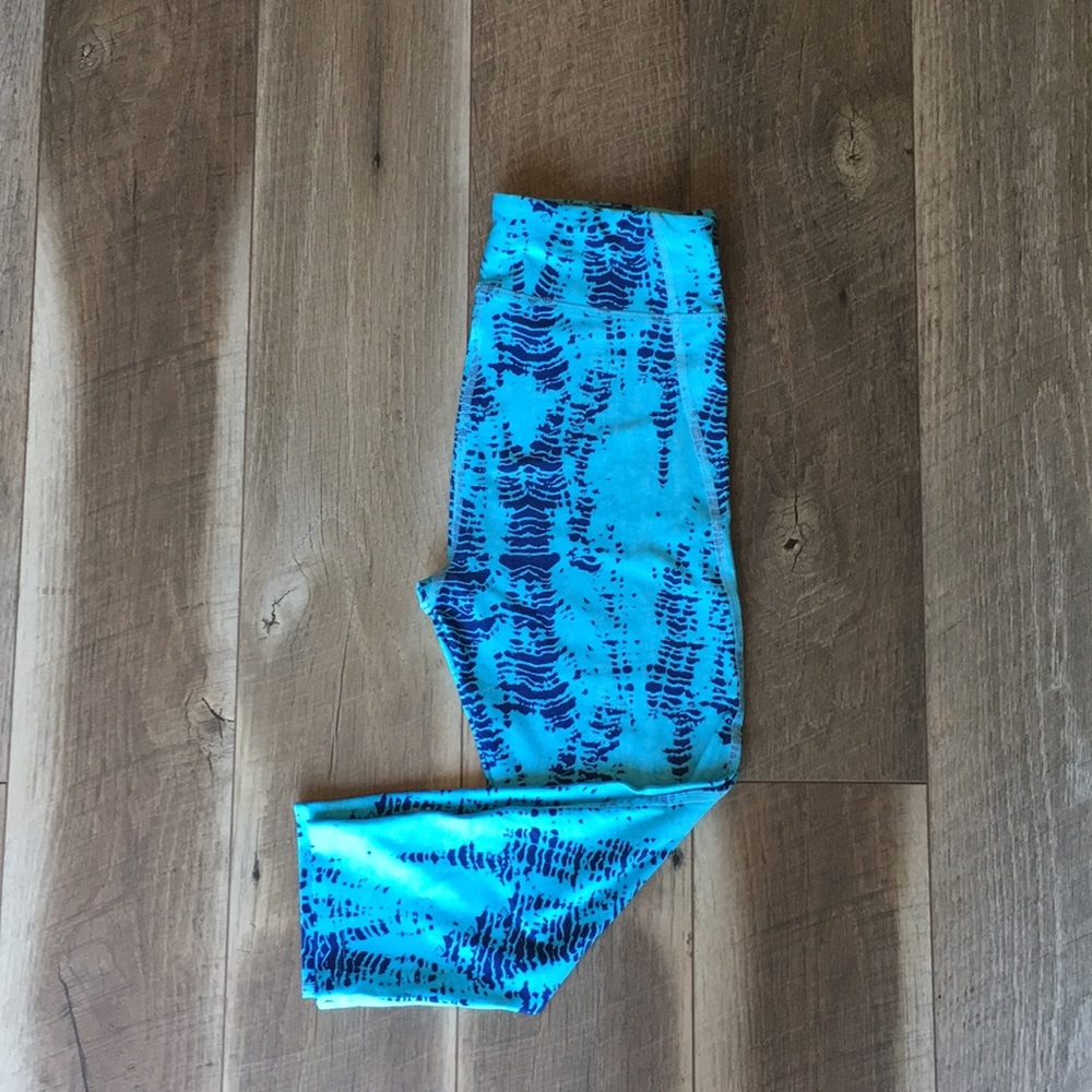 Under Armour crop leggings